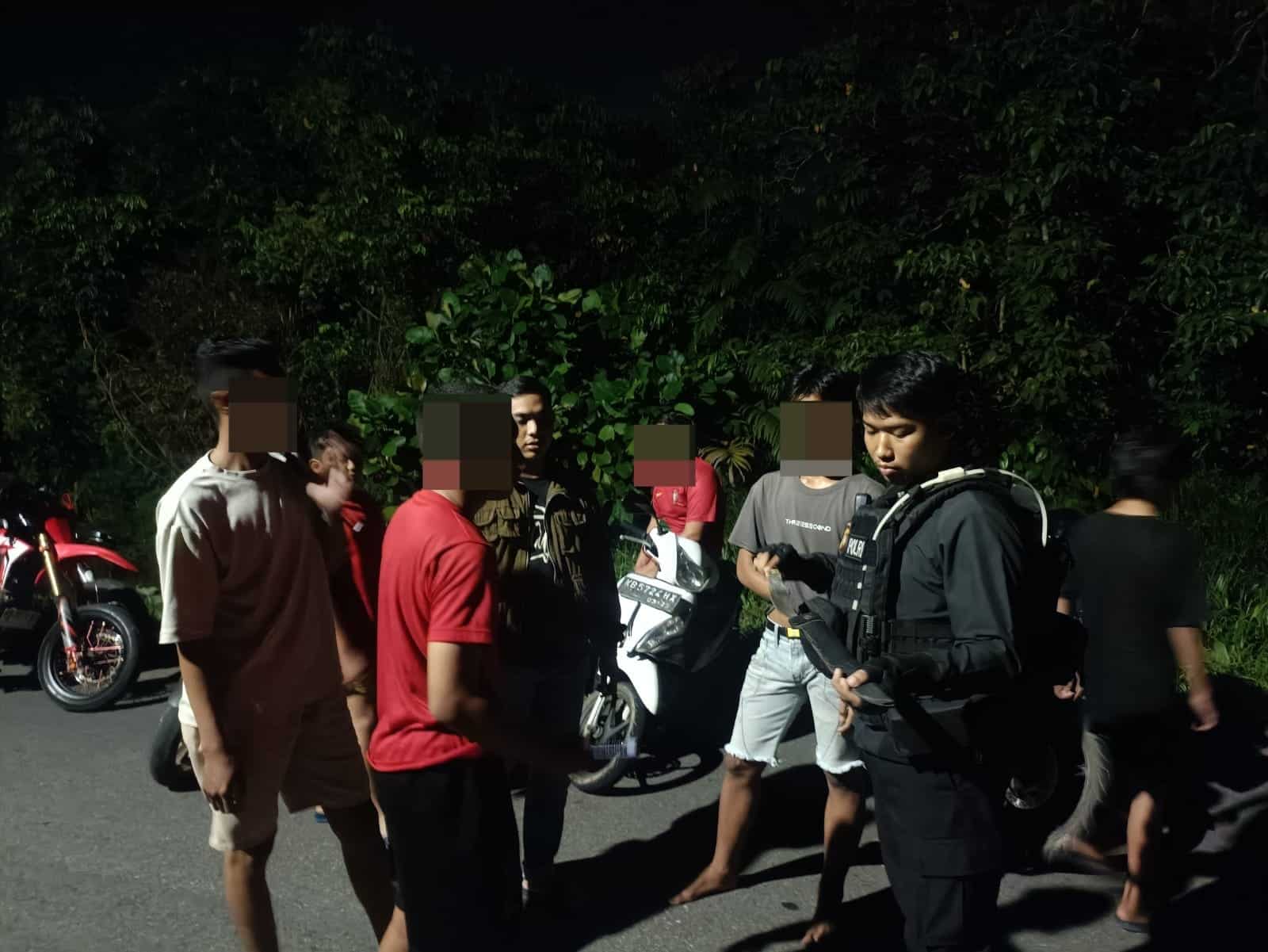Tim Spartan Polres Kubu Raya Bubarkan Tongkrongan Remaja Bersajam di Jalan Angkasa Pura, Diduga Hendak Tawuran