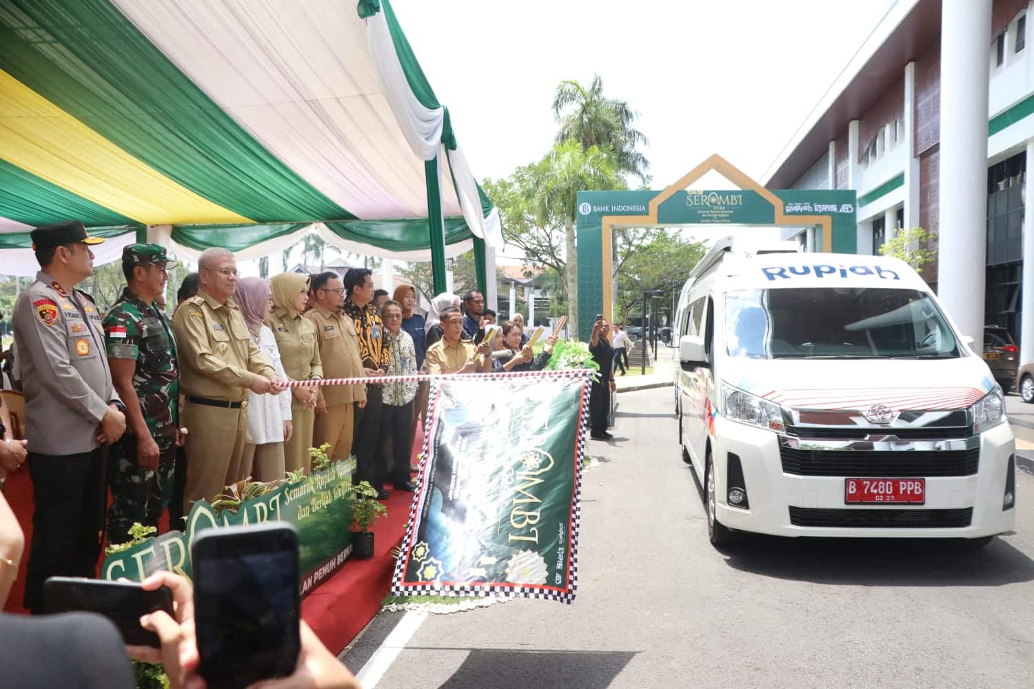 Pj Gubernur Kalbar Resmikan Serambi 2024: Semarak Rupiah Ramadhan dan Berkah Idul Fitri
