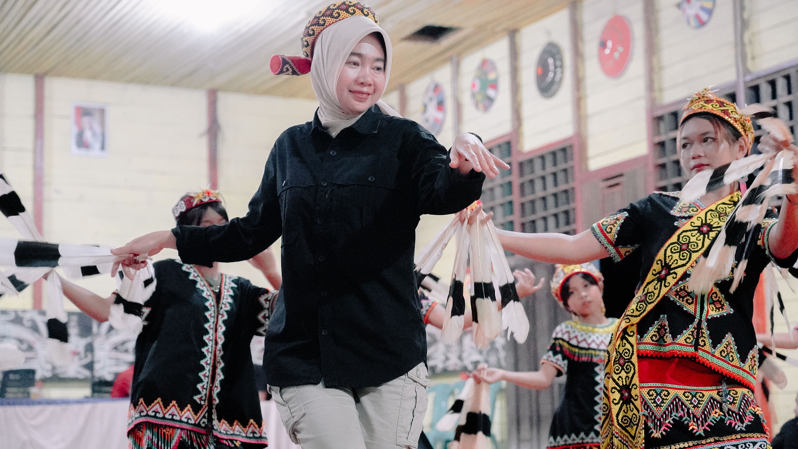 Rita Hastarita Pimpin Tim Ekspedisi Budaya ke Tanjung Lokang