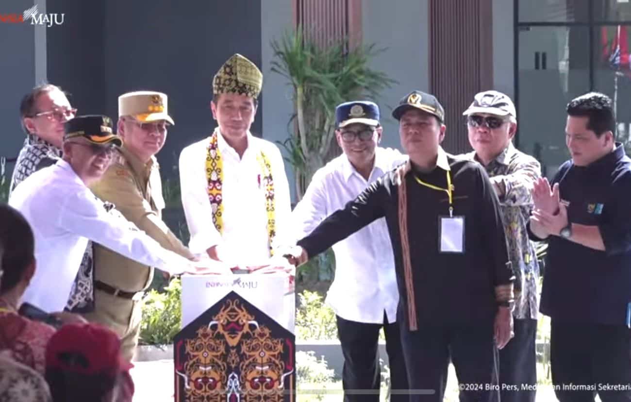 Presiden Jokowi Resmikan Bandara Singkawang