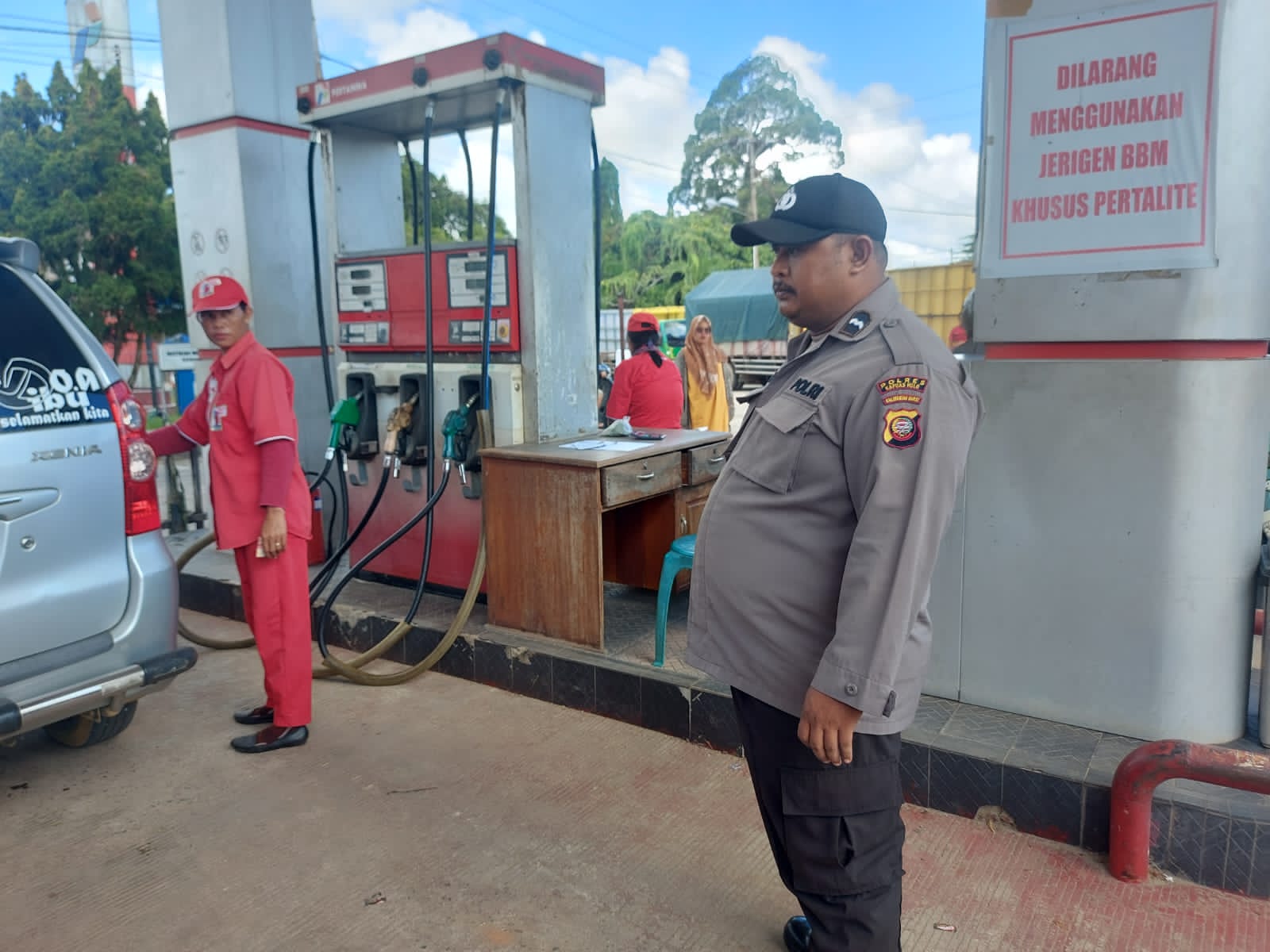 Cegah Kecurangan Praktik dan Manipulasi di SPBU, Polsek Putussibau Selatan Lakukan Patroli