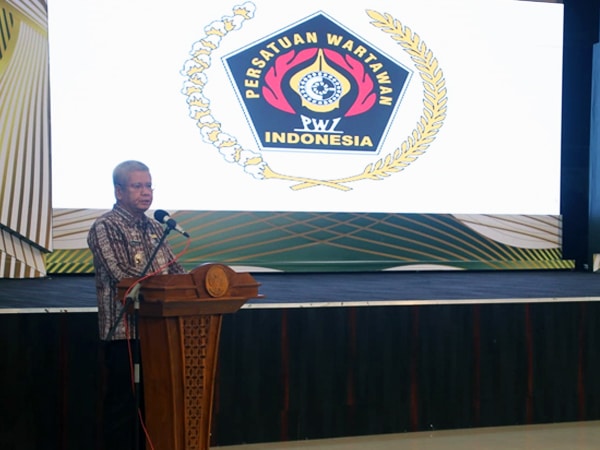 Ucapkan Selamat Atas Terpilihnya Kundori Sebagai Ketua PWI Kalbar, Pj Gubernur Harisson: Perkuat Kompetensi Wartawan