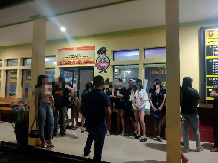 Operasi Pekat, Polisi Amankan Puluhan Wanita Penjaga Cafe Remang-remang Rangga Sentap Ketapang