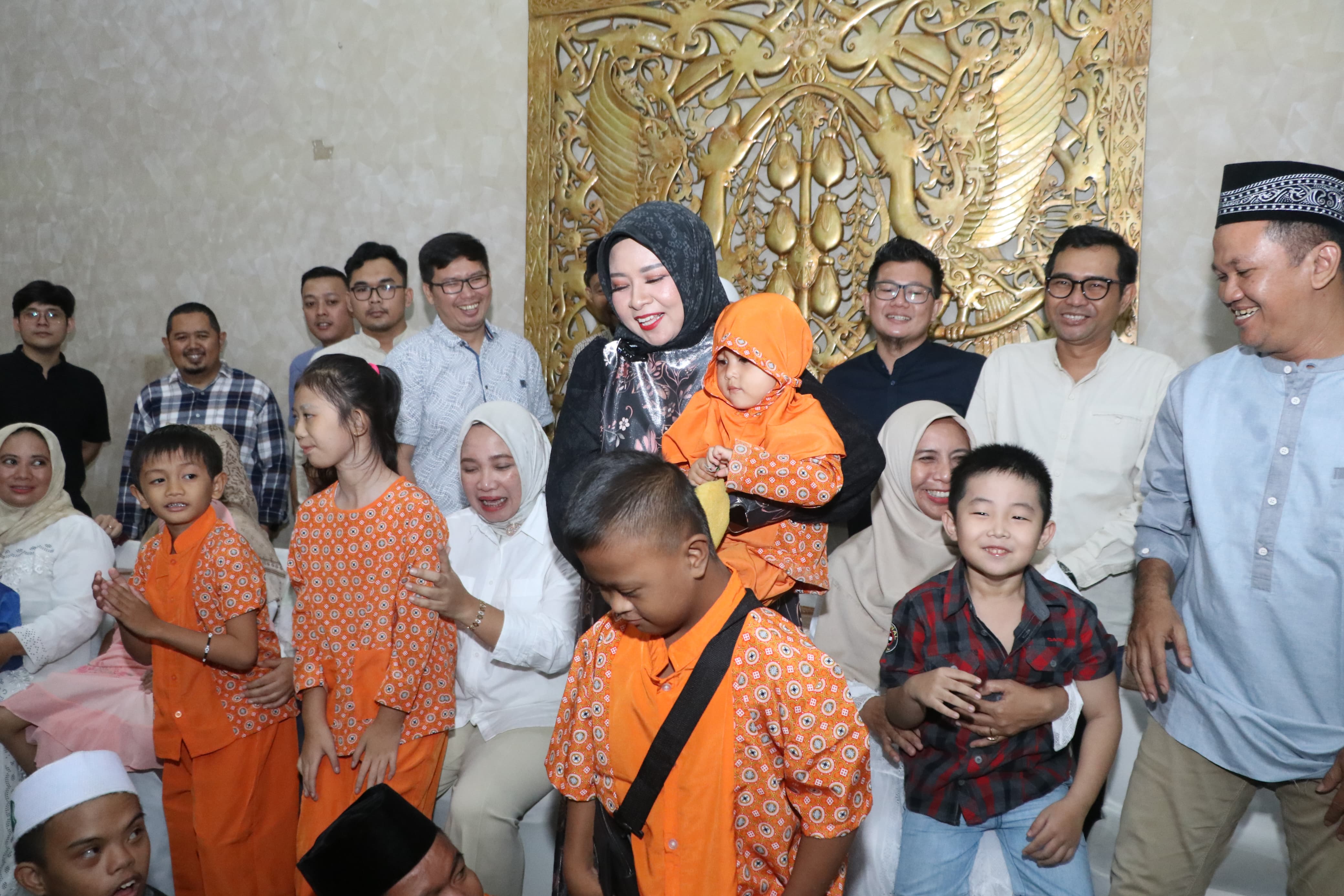 Windy Ajak Keluarga Tunanetra dan Anak Berkebutuhan Khusus Berbuka Puasa Bersama di Pendopo Gubernur