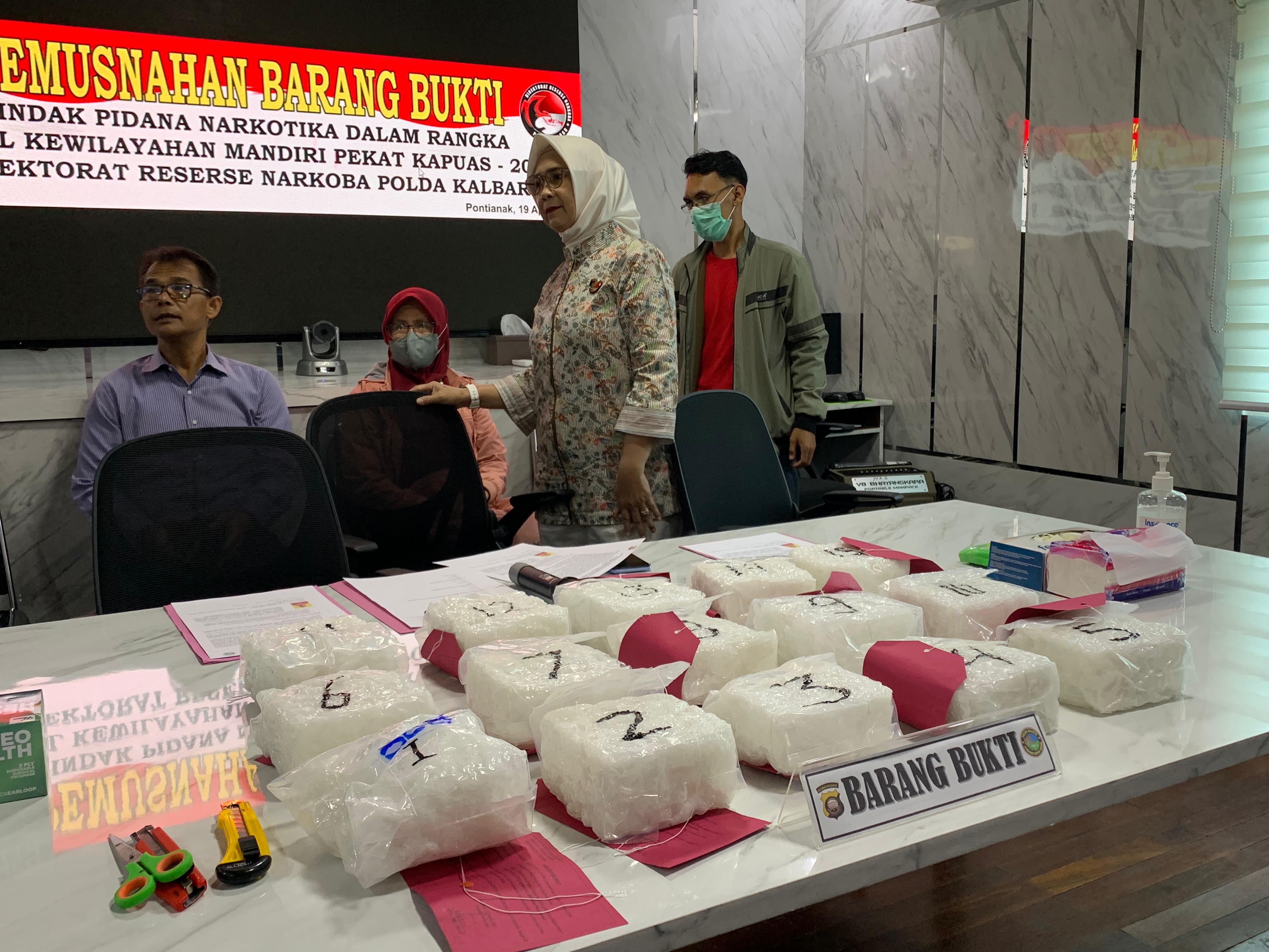 Ditresnarkoba Polda Kalbar Musnahkan 15 Kilogram Sabu