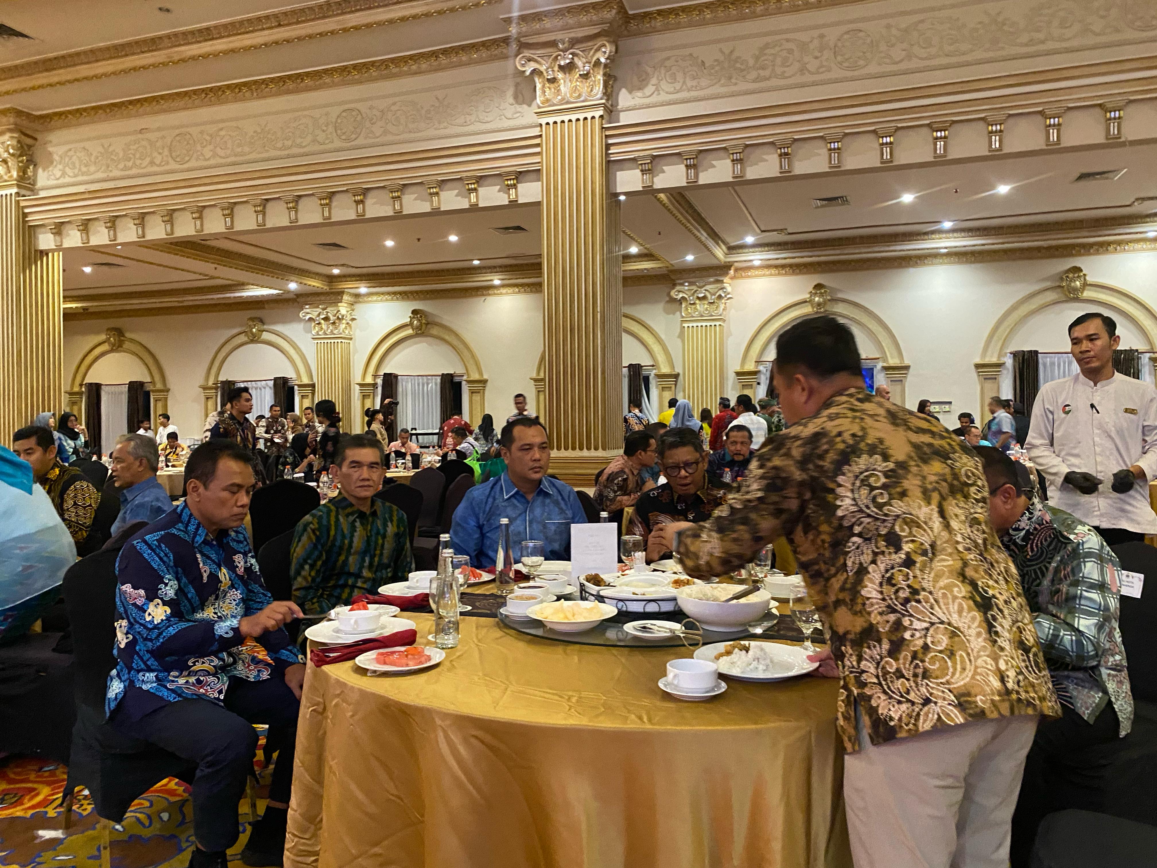 Pj Wako Pontianak Hadiri Welcome Dinner Raker Komwil V Apeksi Kalimantan