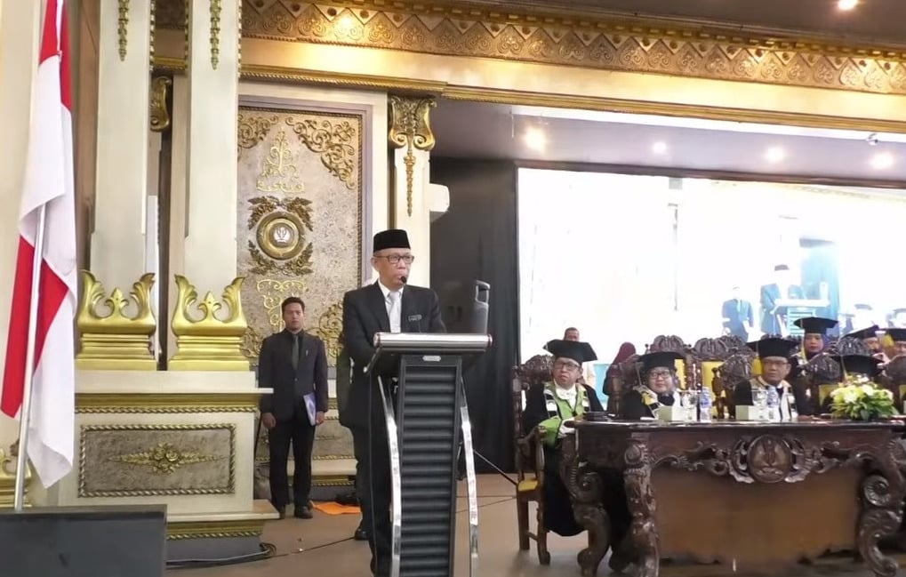 Jangan Menggantungkan Harapan Setinggi Langit, Tapi Realisasinya Hanya Setinggi Rumput