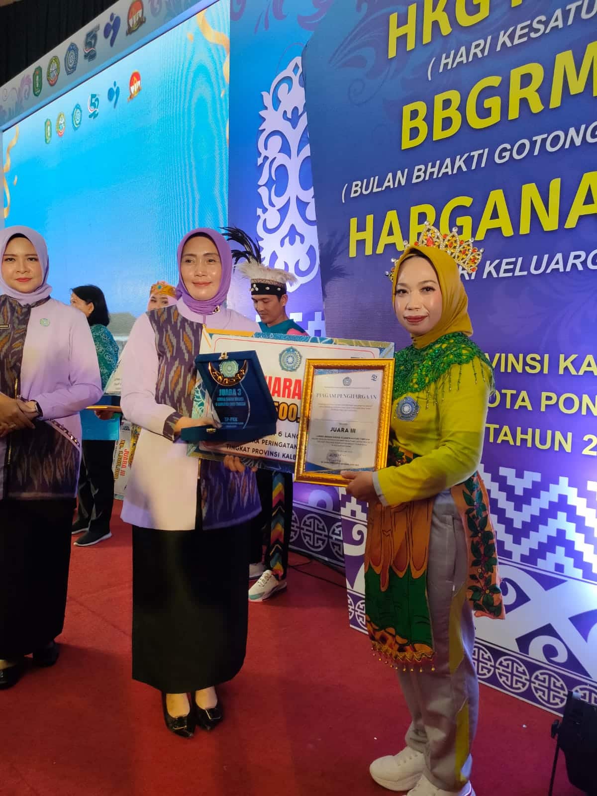 TP PKK Kayong Utara Raih Juara 3 Lomba Senam Kreasi di HKG ke 52 Tingkat Provinsi Kalbar