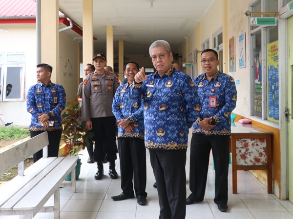 Pastikan Pelayanan Berjalan Pasca Libur Panjang, Pj Gubernur Kalbar Sidak Puskesmas Batang Tarang