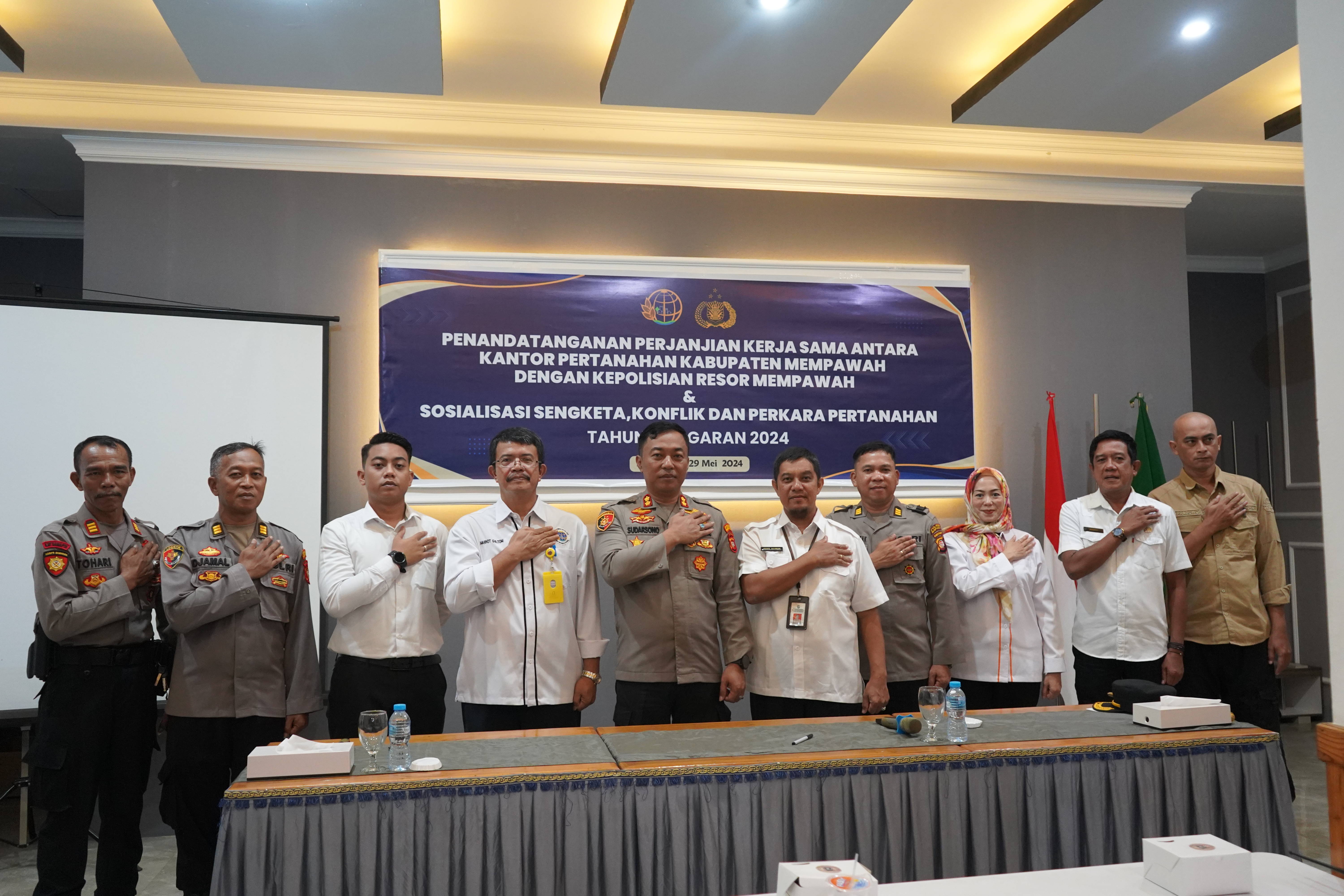 Kantor Pertanahan dan Polres Mempawah Teken MoU Percepatan Kepemilikan Aset dan Penanganan Sengketa Lahan