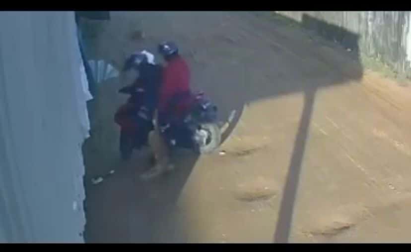 Modus Kasih Makan, Dua Pria di Pontianak Curi dan Seret Anjing Pakai Sepeda Motor