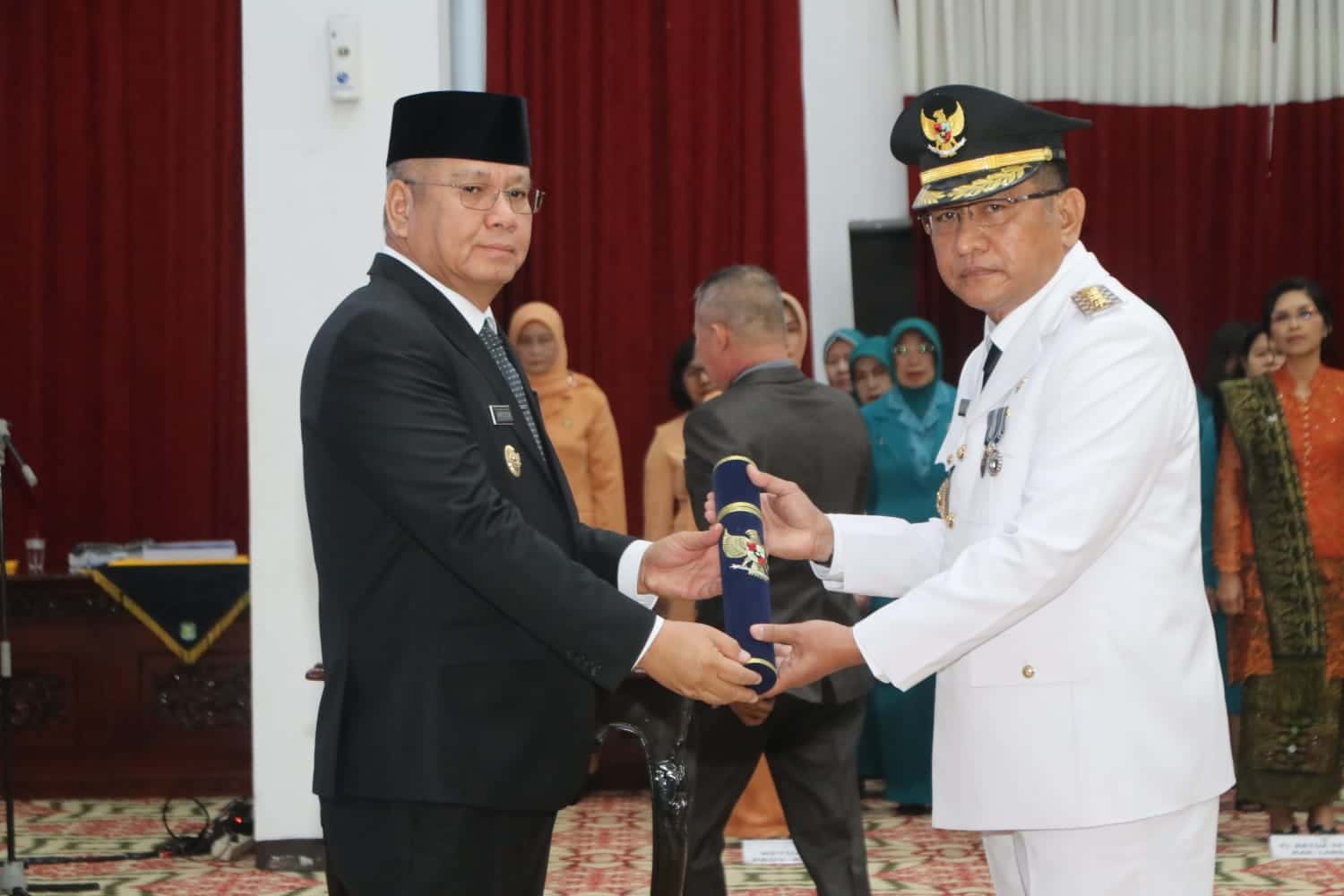 PJ Gubernur Harisson Lantik Gutmen Nainggolan Sebagai Pj Bupati Landak yang Baru, Gantikan Samuel