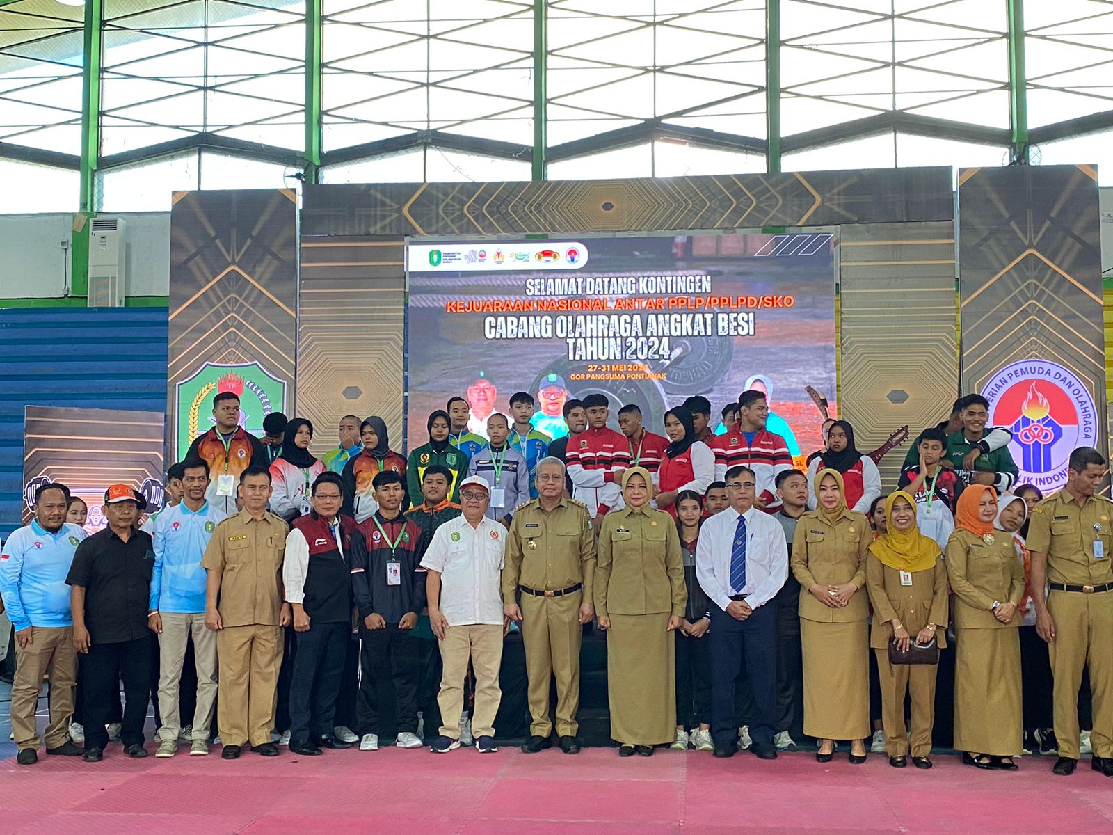 123 Atlet PPLPD se-Indonesia Ikuti Kejurnas Angkat Besi di Kalbar