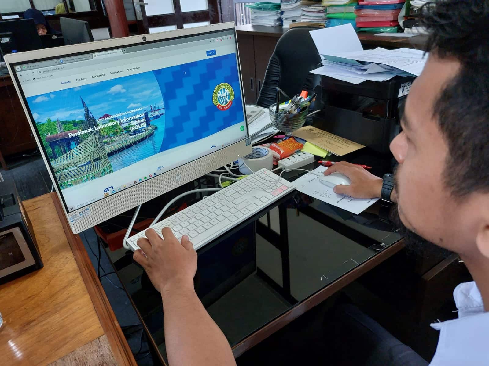 Aplikasi Polis Permudah Pelayanan Jasa Laboratorium Lingkungan Pontianak