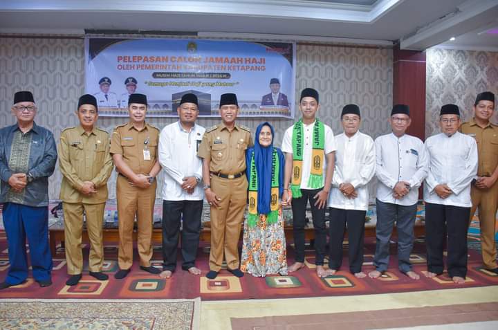Wabup Farhan Lepas 244 Calon Jemaah Haji Asal Ketapang 