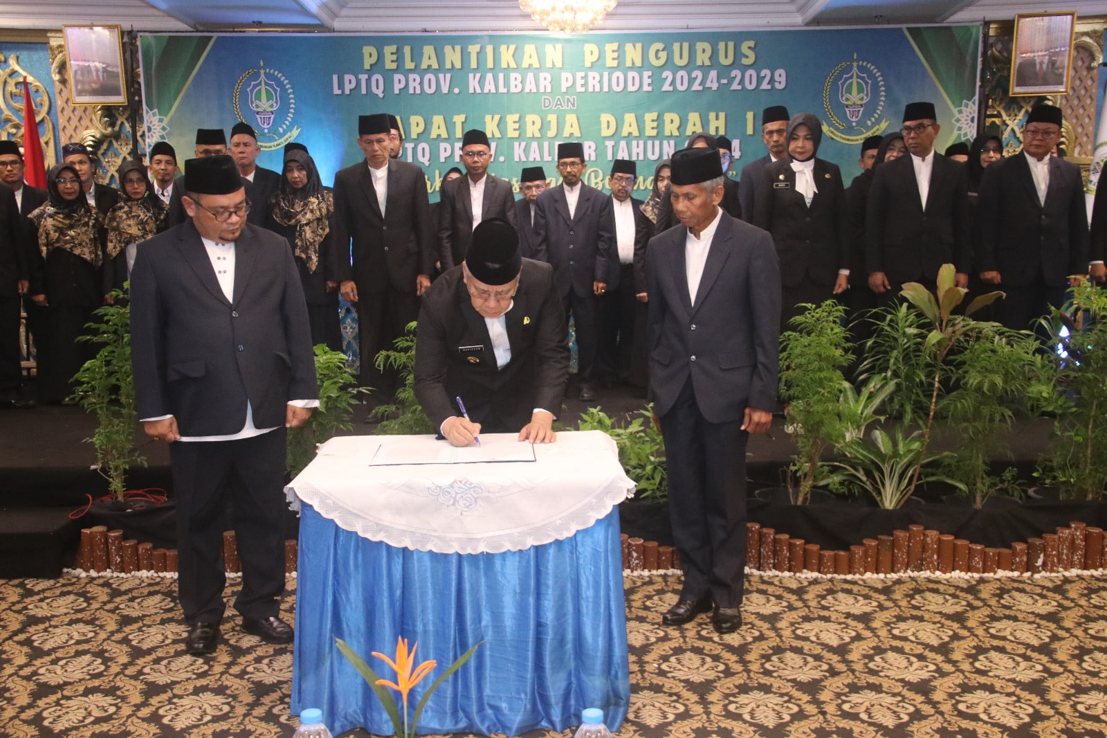 Harisson Lantik Pengurus LPTQ Provinsi Kalbar Periode 2024 - 2029