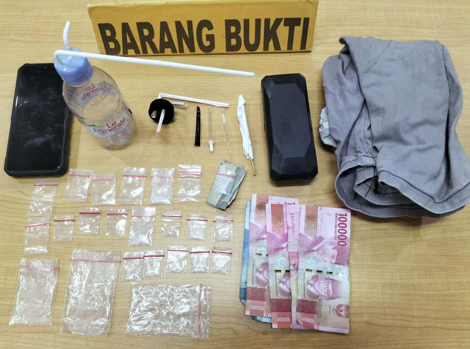 Satreskoba Polres Kapuas Hulu Ringkus Pengedar Sabu di Simpang Silat 