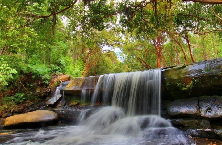Keindahan Tersembunyi Air Terjun Pancur Aji: Destinasi Wisata di Sanggau, Kalimantan Barat