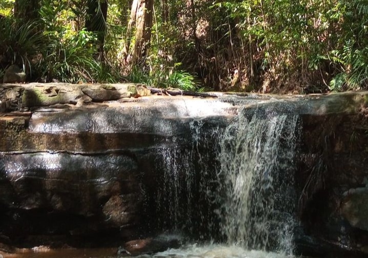 Menikmati Keindahan Alam di Air Terjun Rombo Katio