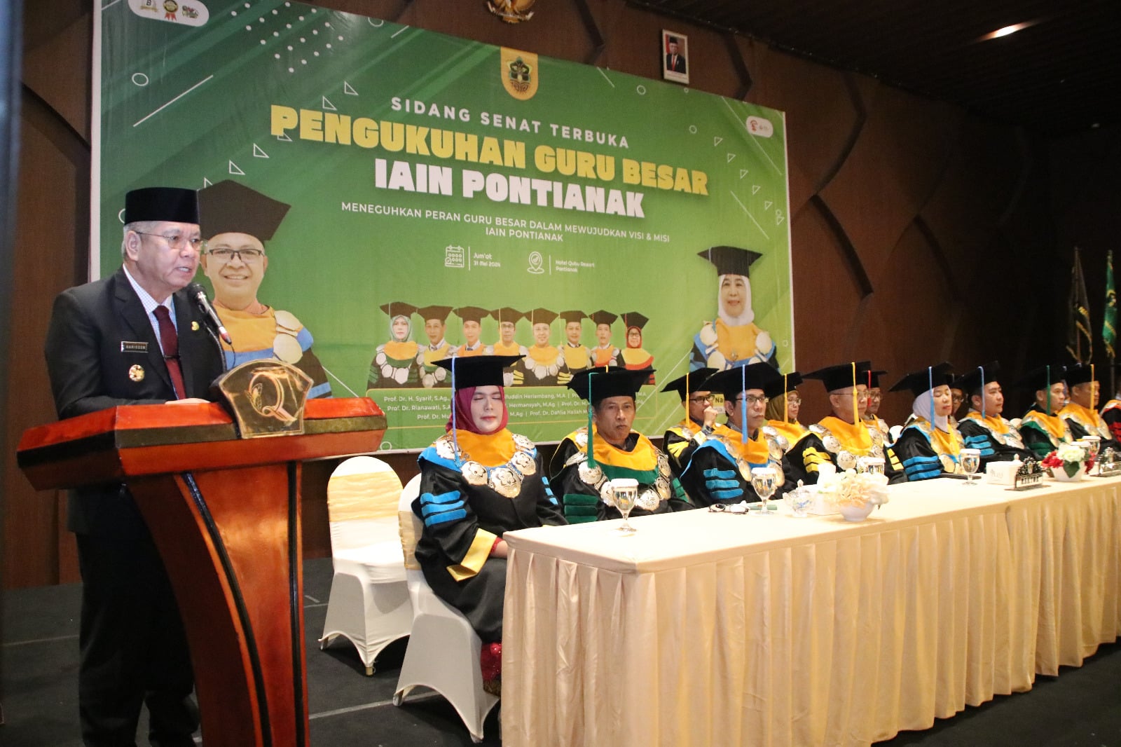 Hadiri Pengukuhan 8 Guru Besar IAIN Pontianak, Harisson Optimis IPM Kalbar Semakin Maju