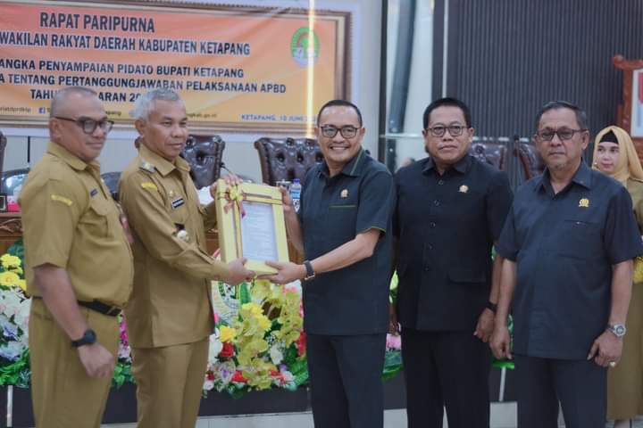 Bupati Ketapang Sampaikan Raperda Pertanggungjawaban Pelaksanaan APBD 2023