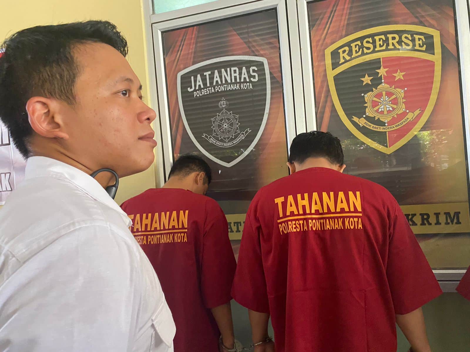 Polresta Pontianak Tangkap Dua Pria yang Mengaku Anggota Satresnarkoba dan Lakukan Pemerasan