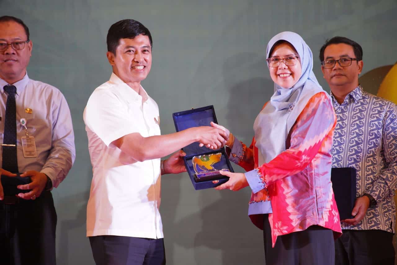 Kemenkes RI Ganjar Penghargaan “Best Practice” kepada Pemkot Pontianak Karena Sukses Turunkan Stunting