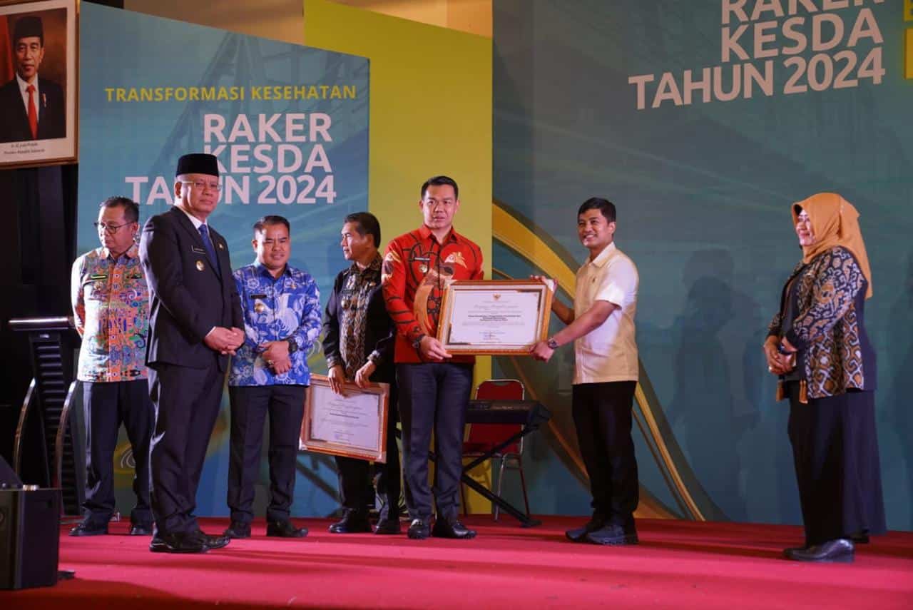 Sukses Turunkan Stunting, Pemkab Kapuas Hulu Raih Penghargaan Tingkat Provinsi dan Nasional