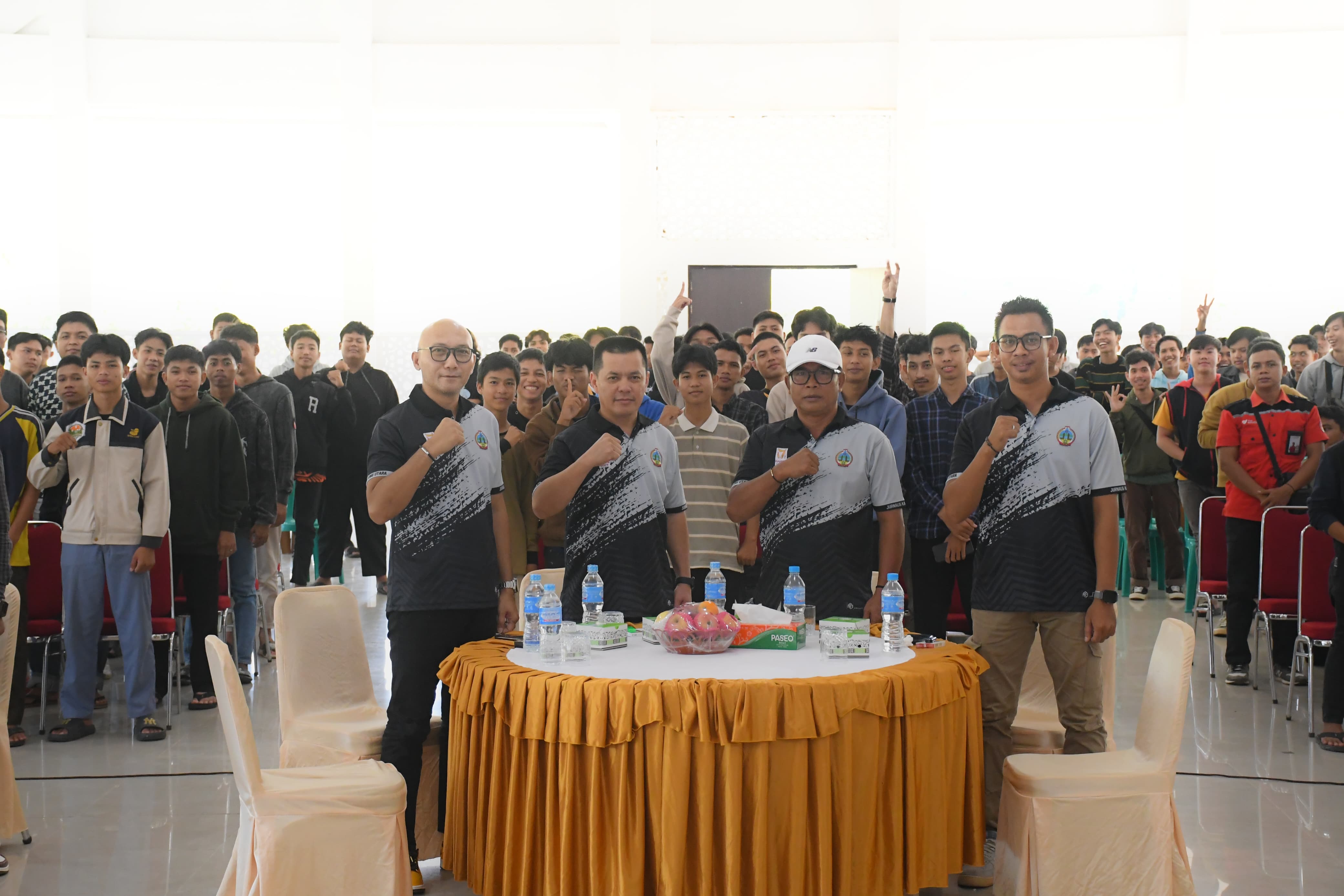 Romi Wijaya Buka Turnamen JKU E-sport Mobile Legends se-Kayong Utara