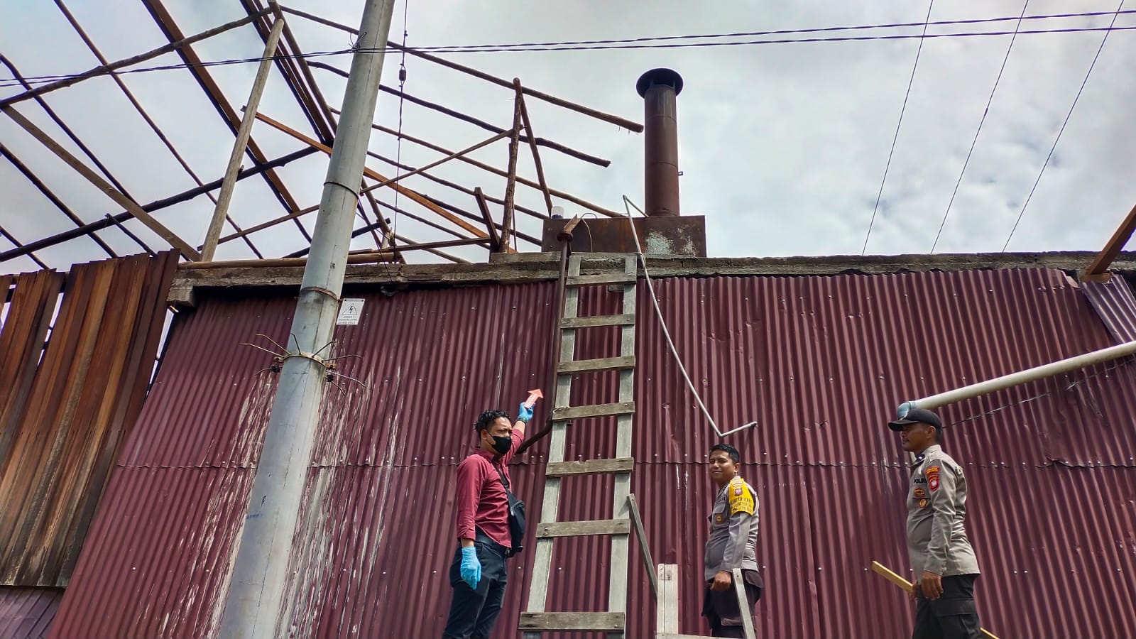 Pekerja Bangunan di Kubu Raya Tewas Tersengat Listrik