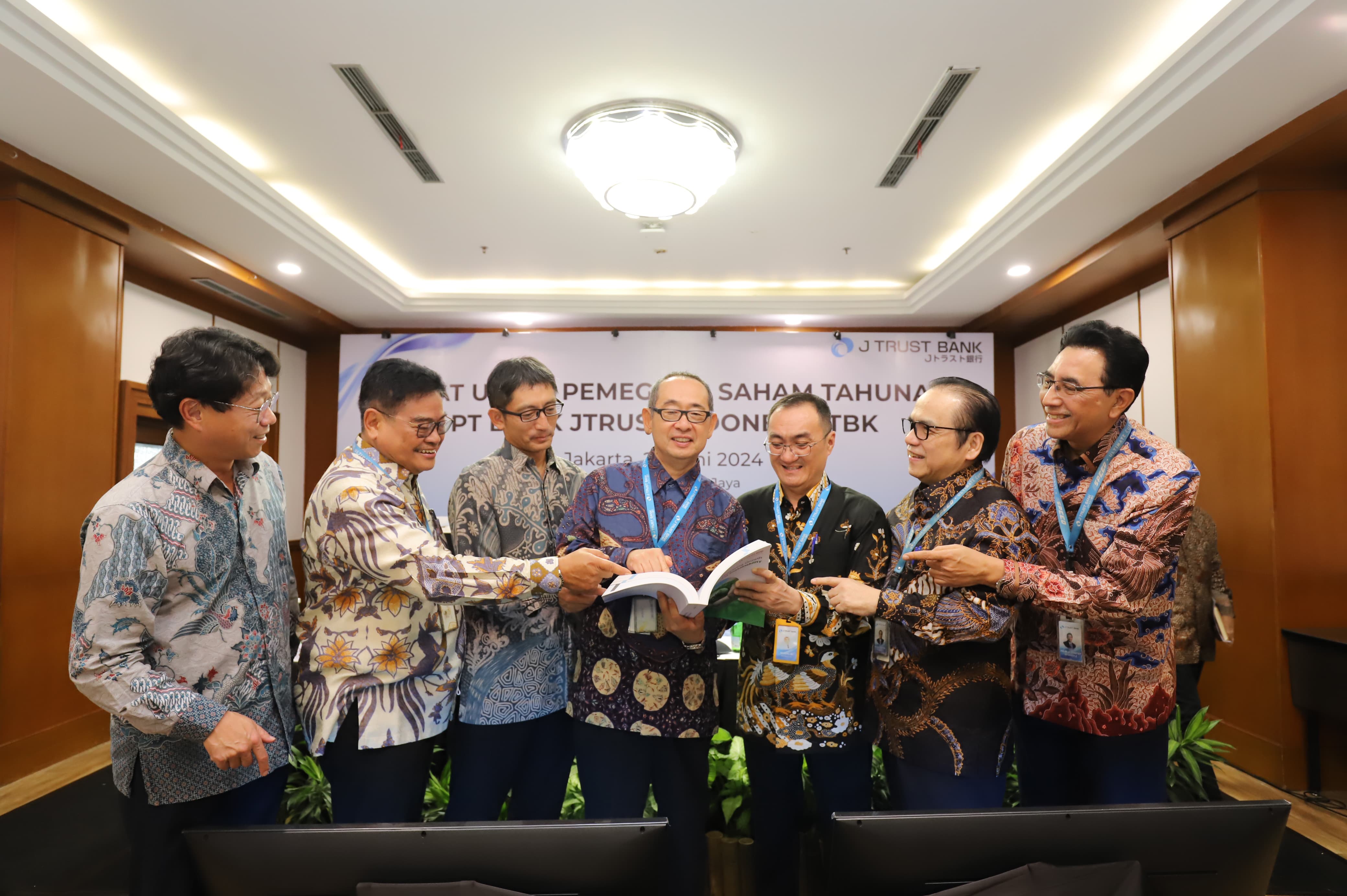 J Trust Bank Optimis Capai Target Bisnis 2024 dan Teguhkan Komitmen Terapkan Praktik Bisnis Berkelanjutan