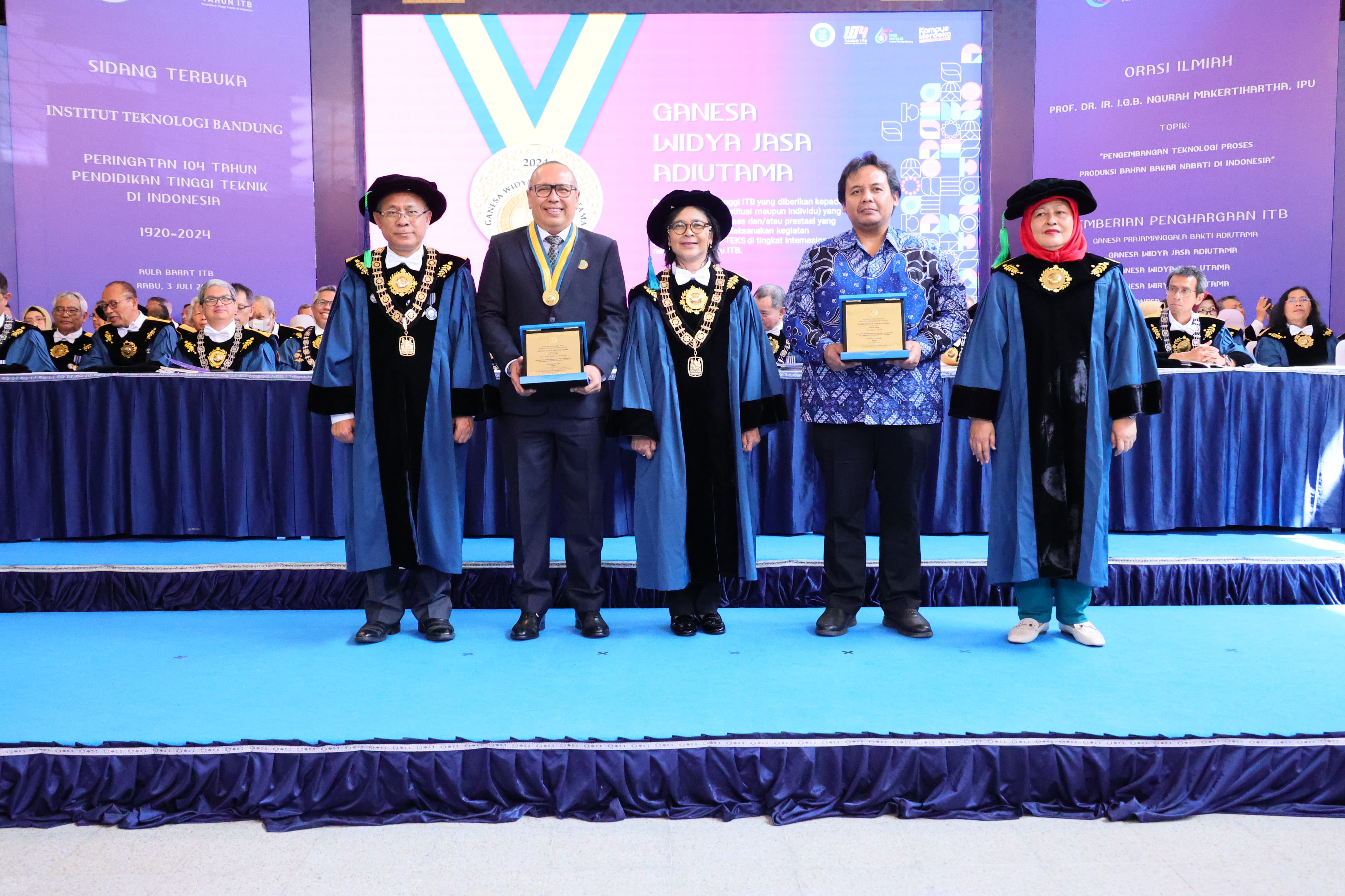 Sekjen Kementerian ATR/BPN Terima Penghargaan Ganesa Widya Jasa Adiutama 2024