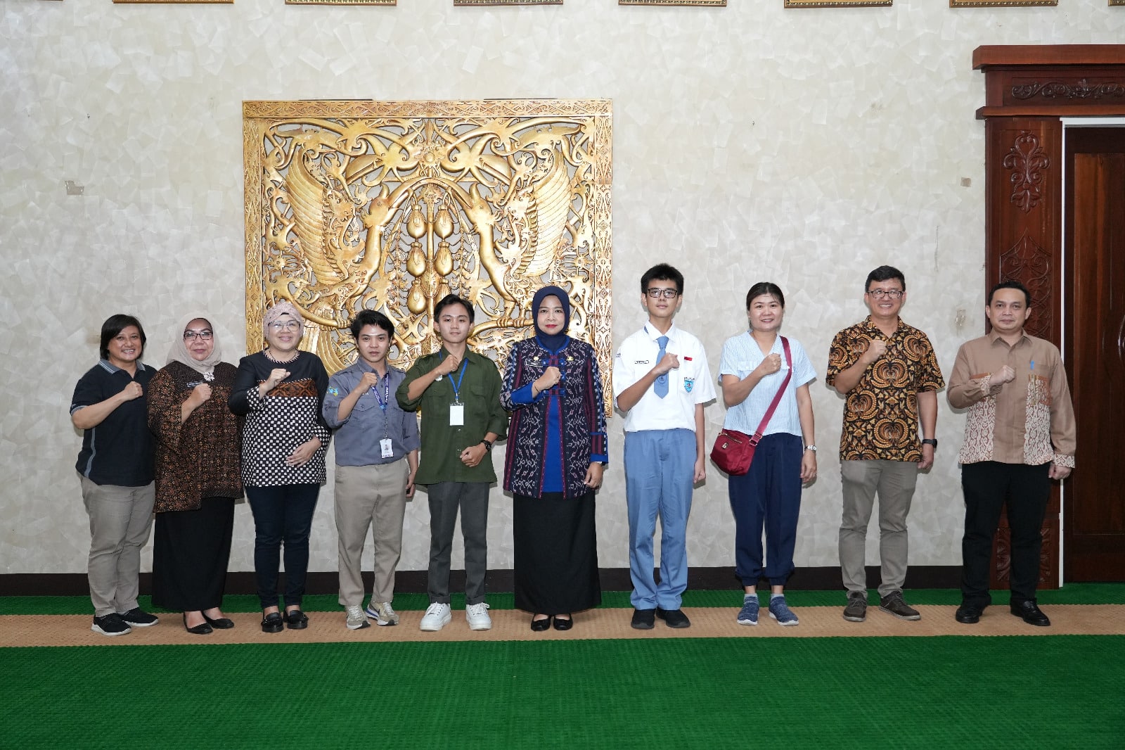 Windy Bertemu Dua Anak yang Bakal Wakili Kalbar di Puncak HAN 2024 Papua