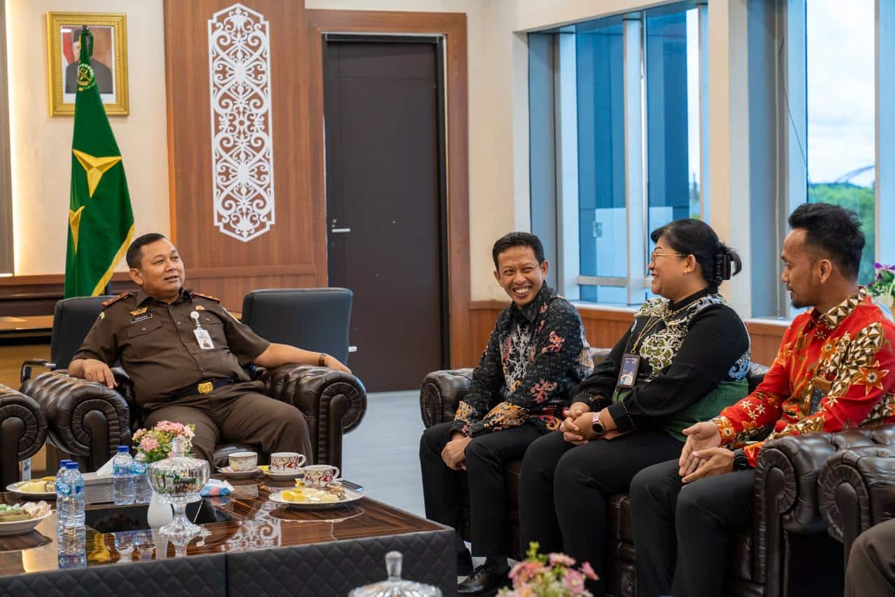 Perkuat Sinergi dan Kolaborasi Keandalan Listrik, PLN Kunjungi Tiga Kejaksaan Tinggi di Kalimantan