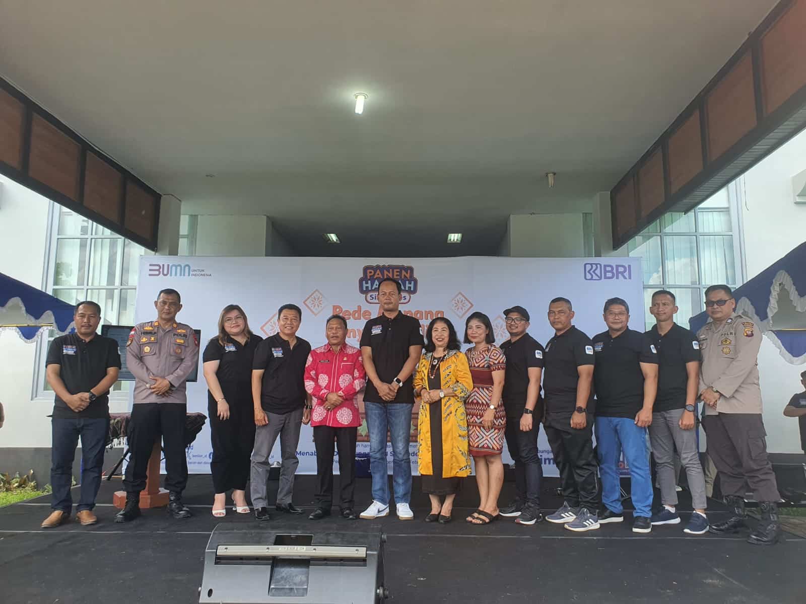 Notaris Yus Hermawan Pimpin Penarikan Undian Simpedes Bank BRI Cabang Putussibau