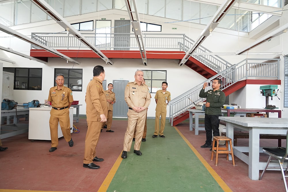 Pj Gubernur Harisson Harap Pelatihan Berbasis Kompetensi Tekan Angka Pengangguran Terbuka