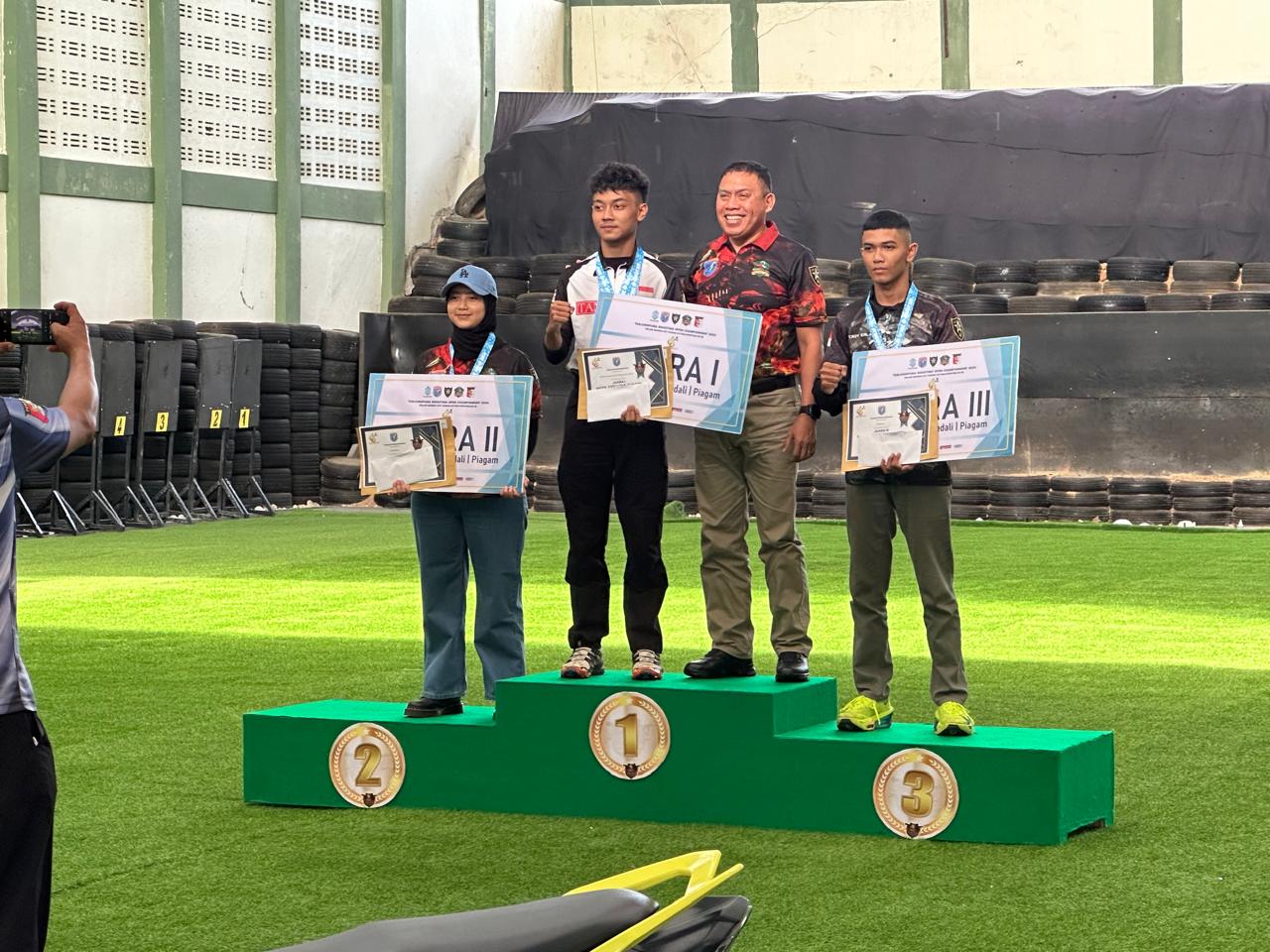 Arvin Borong 4 Trofi di Kejuaraan Menembak Nasional Tanjungpura Shooting Championship