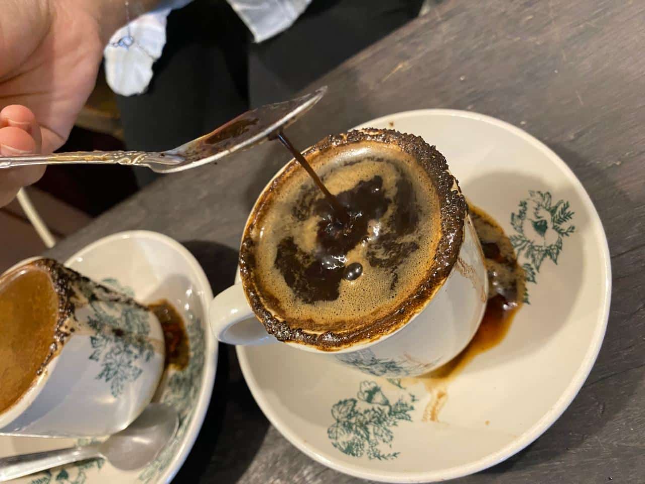 Mencicipi Kopi Pasir Khas Turki di Pontianak