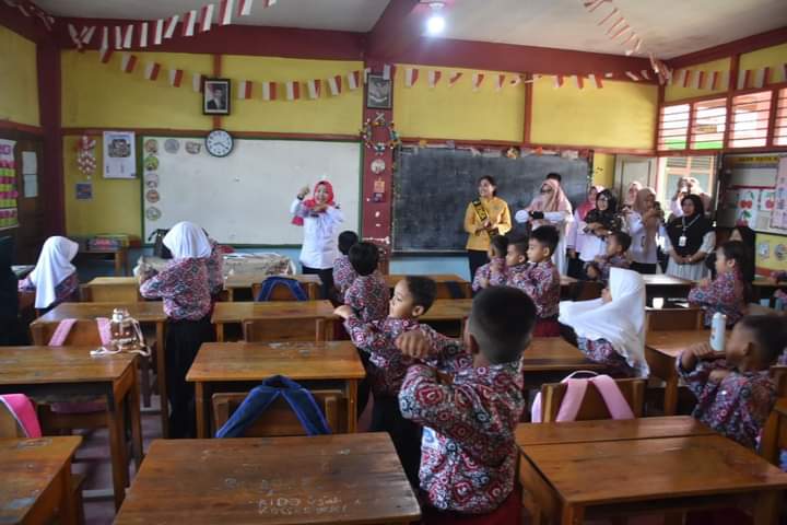 Kunjungan Bunda Paud Ketapang ke SDN 05 Delta Pawan