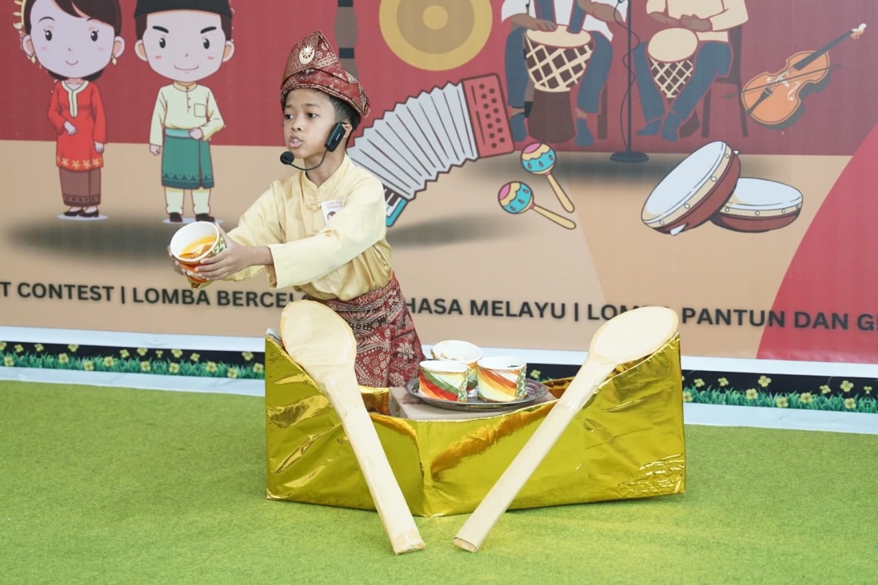 Tumbuhkan Rasa Bangga Berbahasa Daerah lewat Lomba Berceloteh dan Tundang