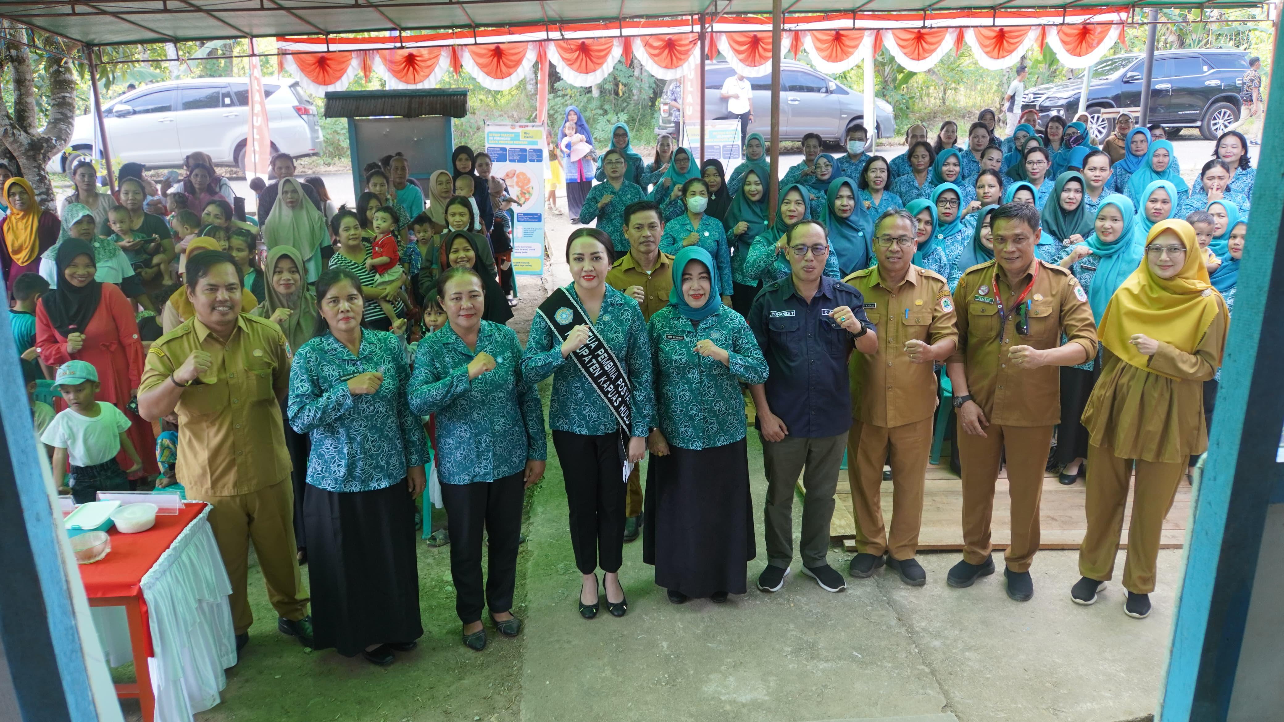 Angeline Fremalco Lakukan Sosialisasi dan Edukasi Makanan Tambahan ke Warga Desa Pala Pulau