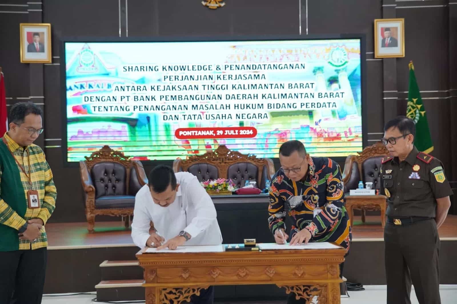 Kedepankan Kehati-hatian Dalam Tata Kelola Perusahaan, Bank Kalbar MoU dengan Kejaksaan Tinggi