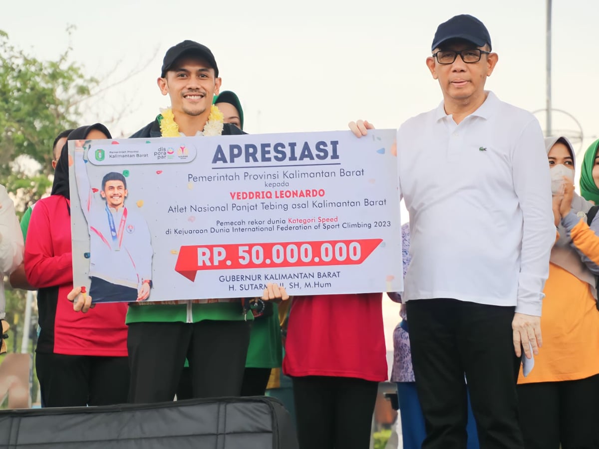 Sutarmidji Teteskan Air Mata Kegembiraan untuk Veddriq Leonardo, Anak Kalbar yang Raih Emas di Olimpiade Paris 2024