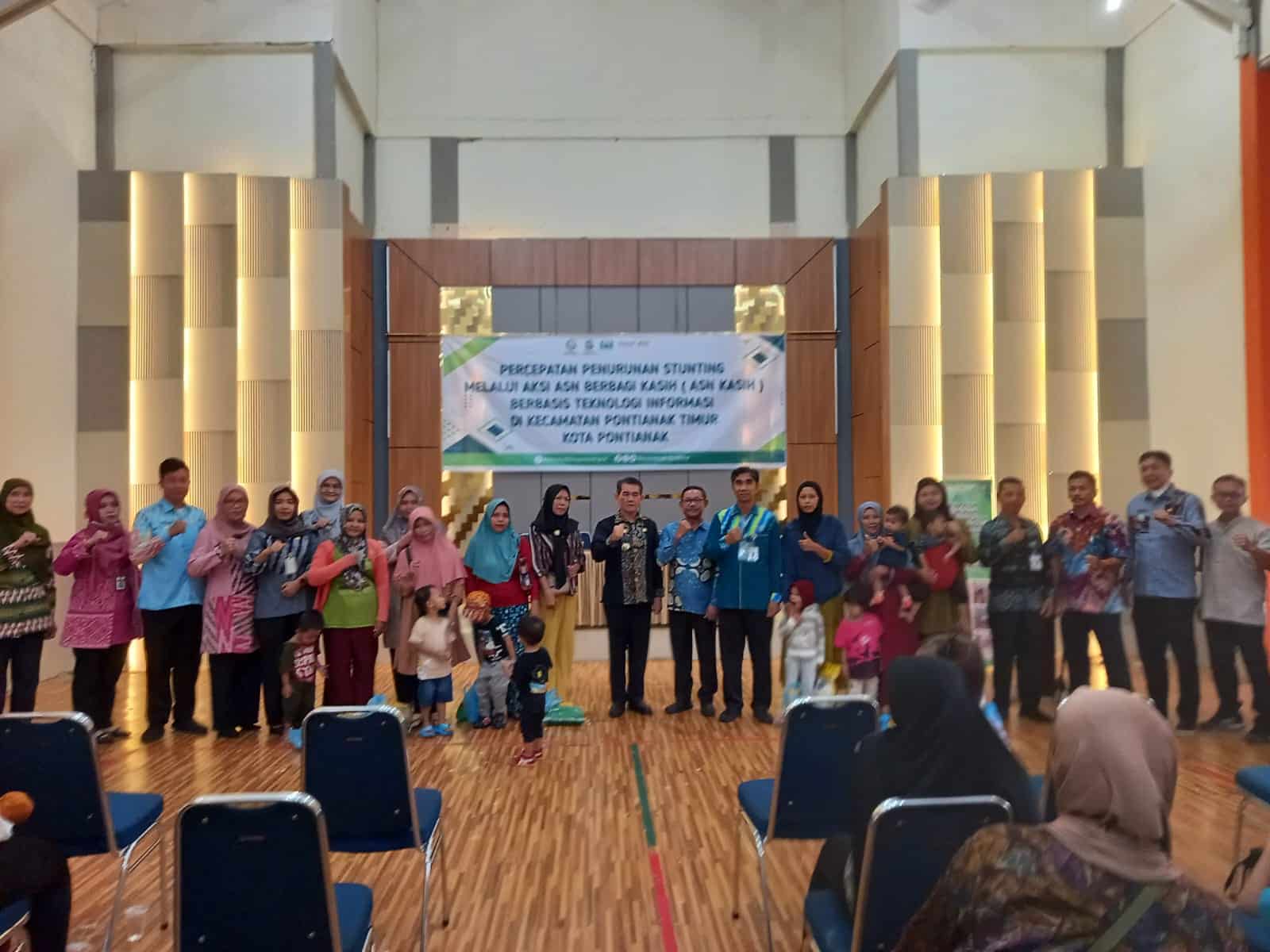 Tekan Stunting, Pemkot Pontianak Salurkan Bantuan Sembako di Pontianak Timur