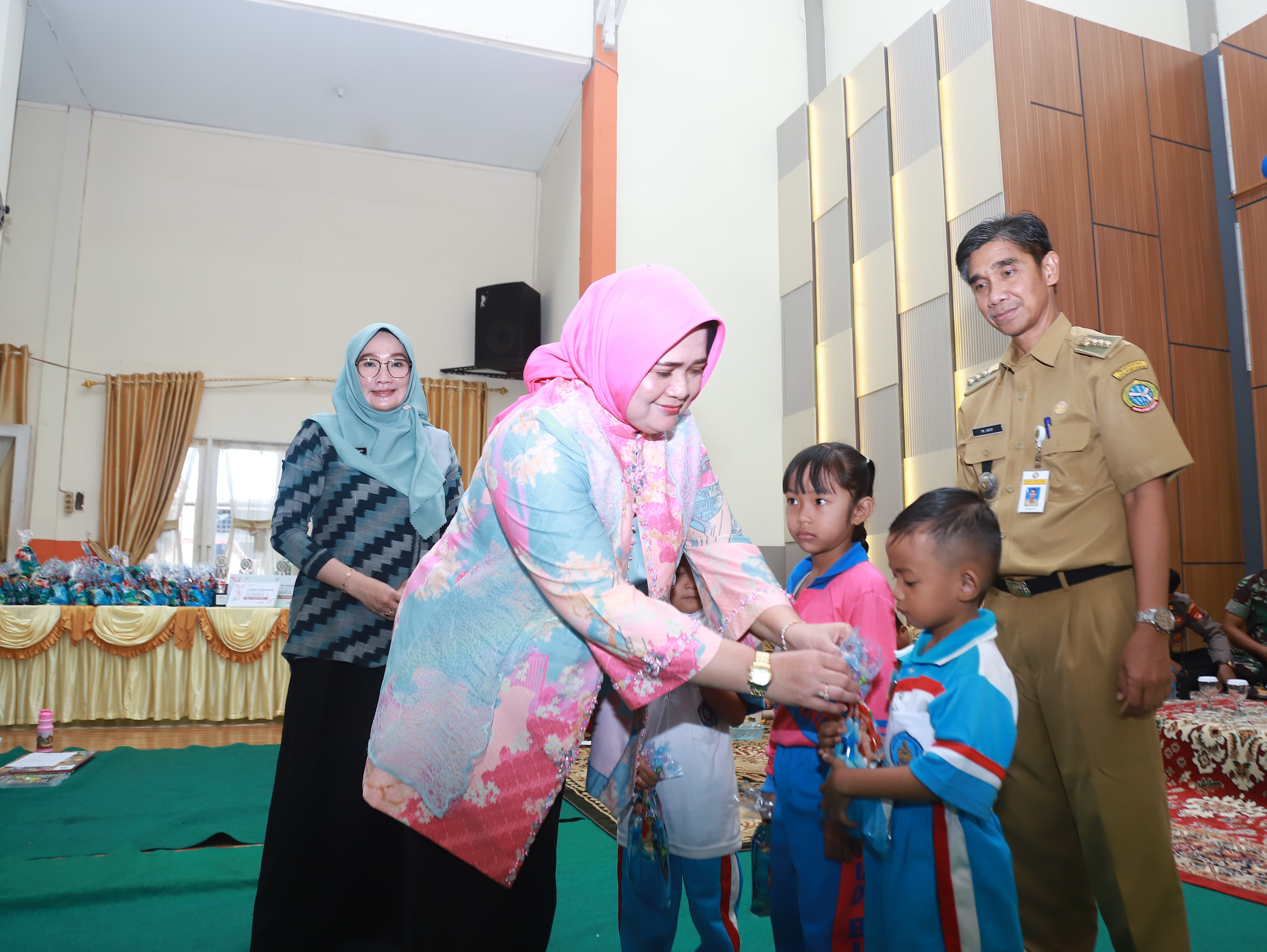Semarak HUT RI, Kecamatan Pontianak Timur Gelar Lomba Mewarnai Tingkat Anak