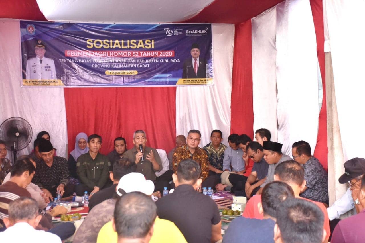 Pj Bupati Kamaruzaman Sambangi Warga SBR 7, Sosialisasikan Permendagri Soal Batas Wilayah