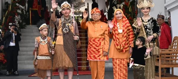 Ma’ruf Amin Kenakan Telok Belanga pada HUT RI ke-79, Ani Sofian: Terima Kasih Pak Wapres, Kami Warga Pontianak Bangga