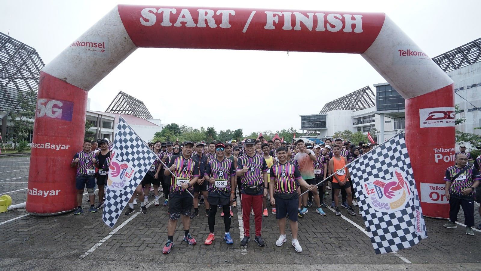 Telkomsel Fun Run 29 Hours Sukses Digelar di Sintang, Pontianak dan Singkawang
