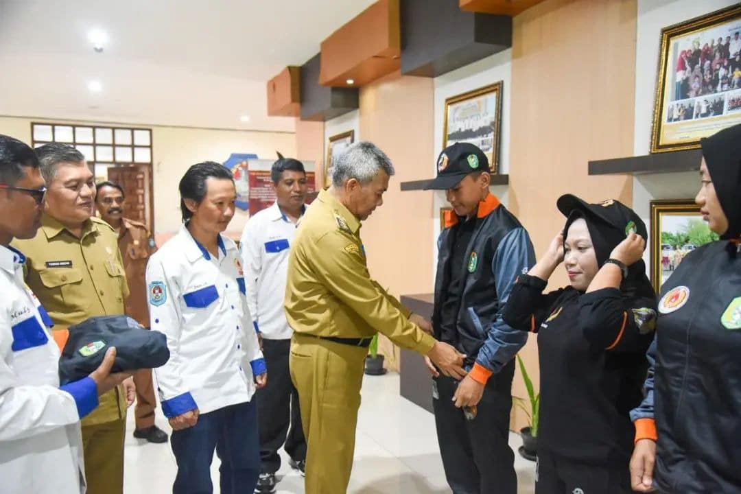 Pj Bupati Kubu Raya Lepas Atlet Daerah ke PON Aceh-Sumut