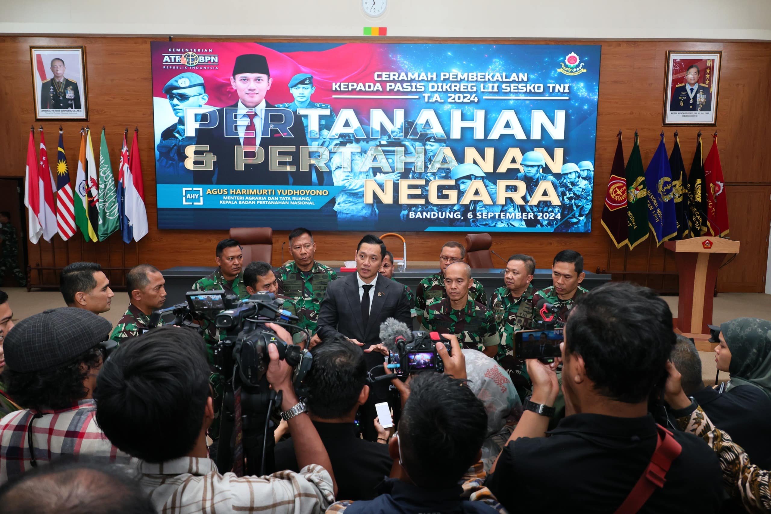 Menteri AHY Berikan Ceramah Pembekalan kepada Pasis Dikreg LII Sesko TNI